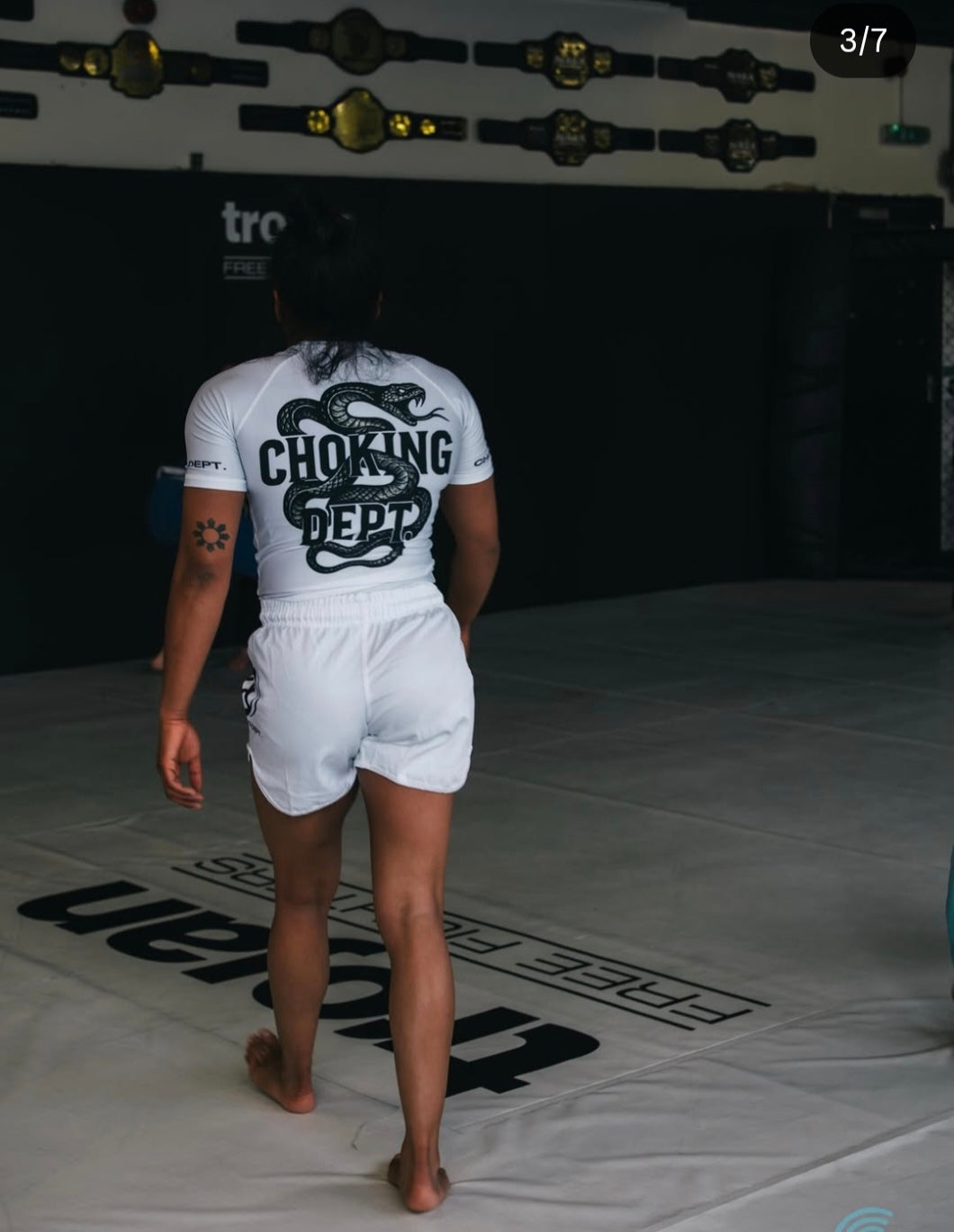 Choking Dept Snake Nogi Set Womens